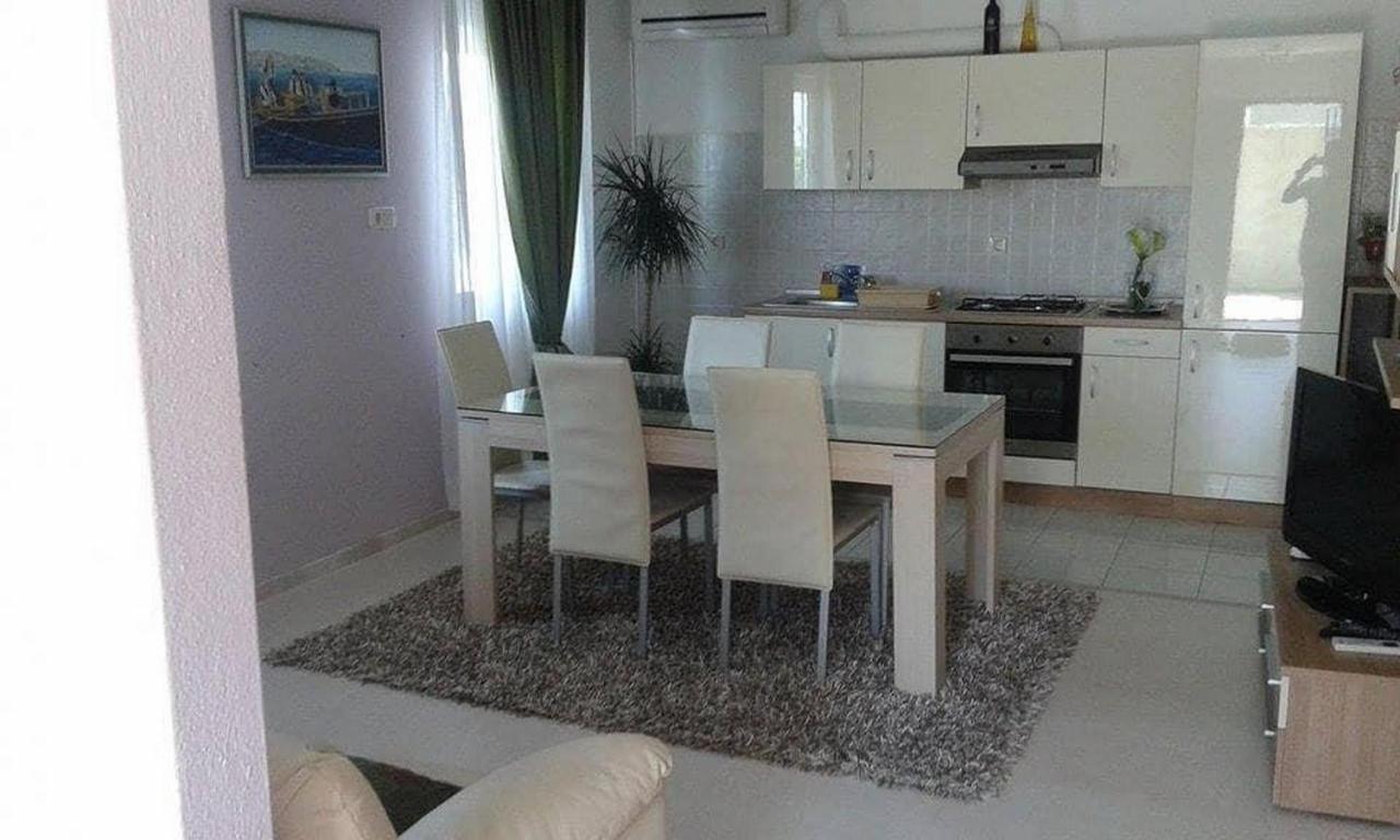 Apartman Kristina Трогир Экстерьер фото